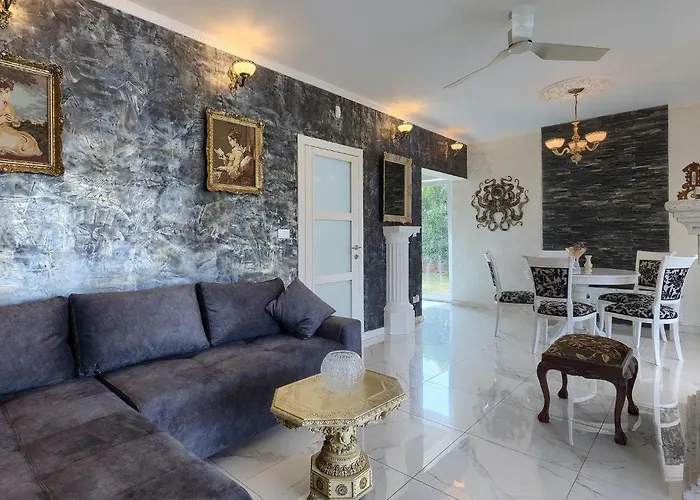 Libera Feriehus Pula